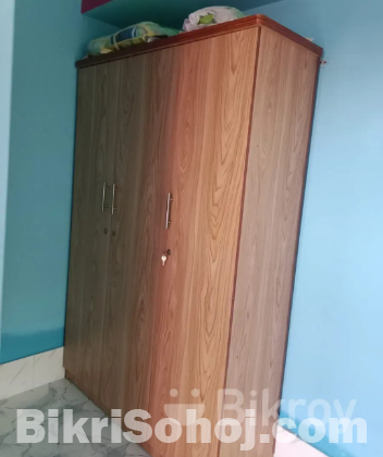 পারটেক্স আলমারি